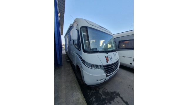 FRANKIA LUXURY 840
