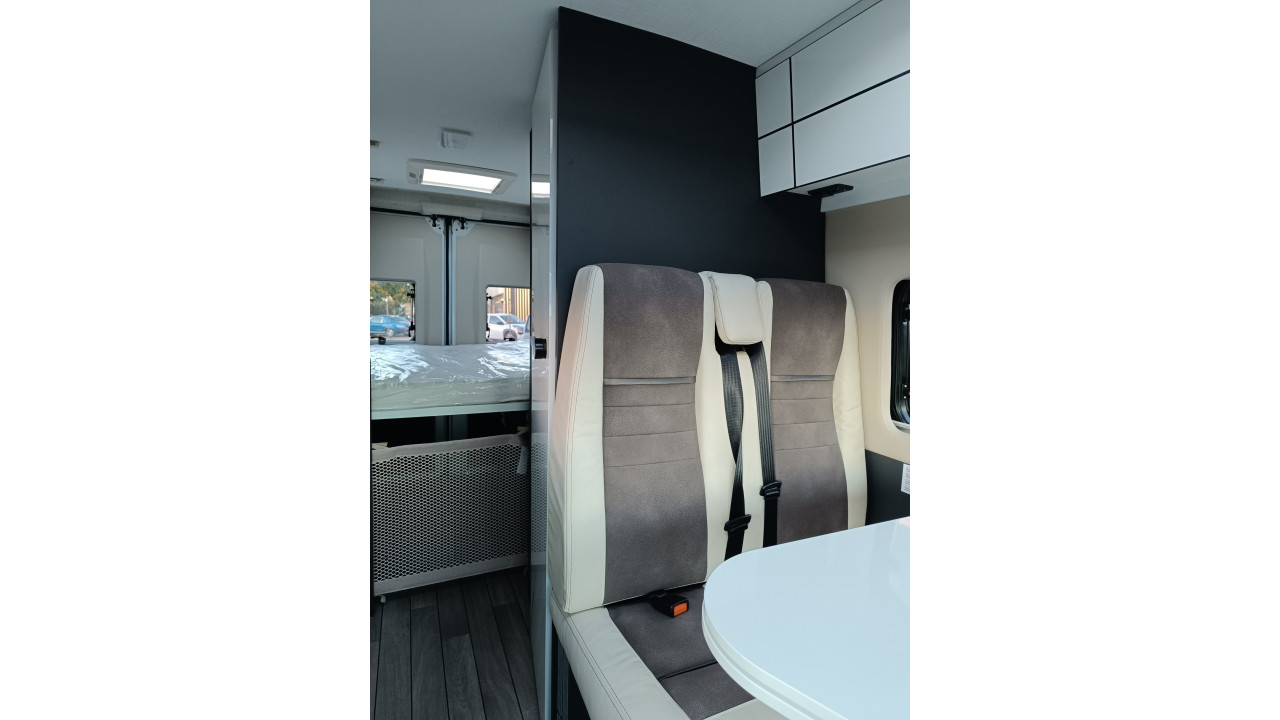 MAC LOUIS 3 MENFYS NEXT