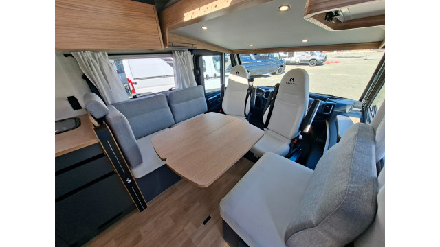 BAVARIA NOMADE I740FC