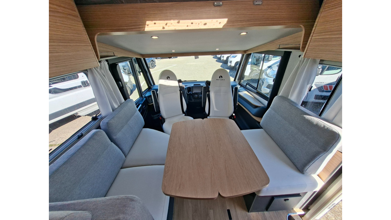 BAVARIA NOMADE I740FC