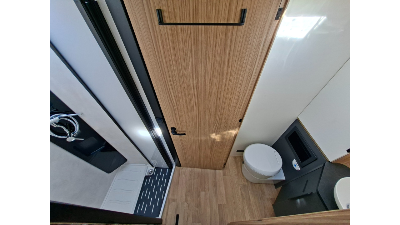 BAVARIA NOMADE I740FC