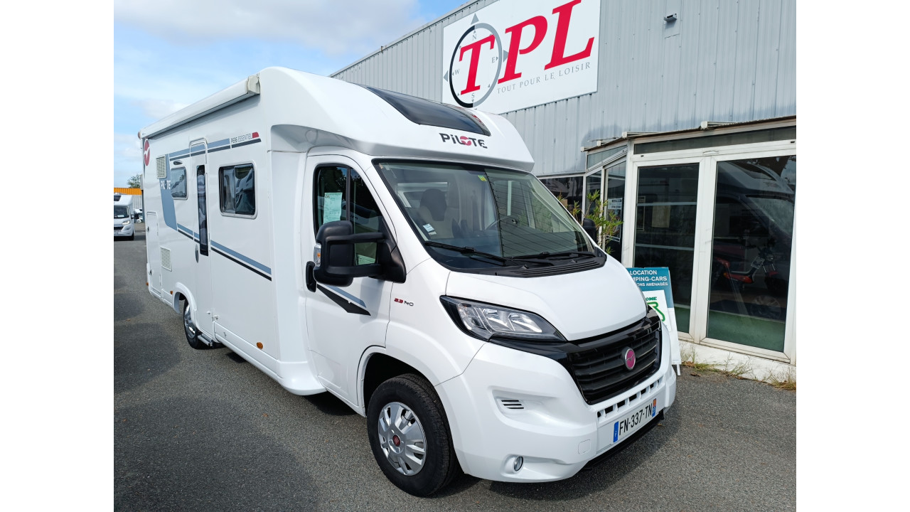 PILOTE ESSENTIEL P696S