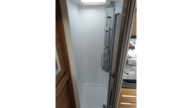 PILOTE ESSENTIEL P696D