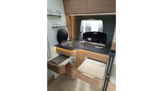 PILOTE ESSENTIEL P696D