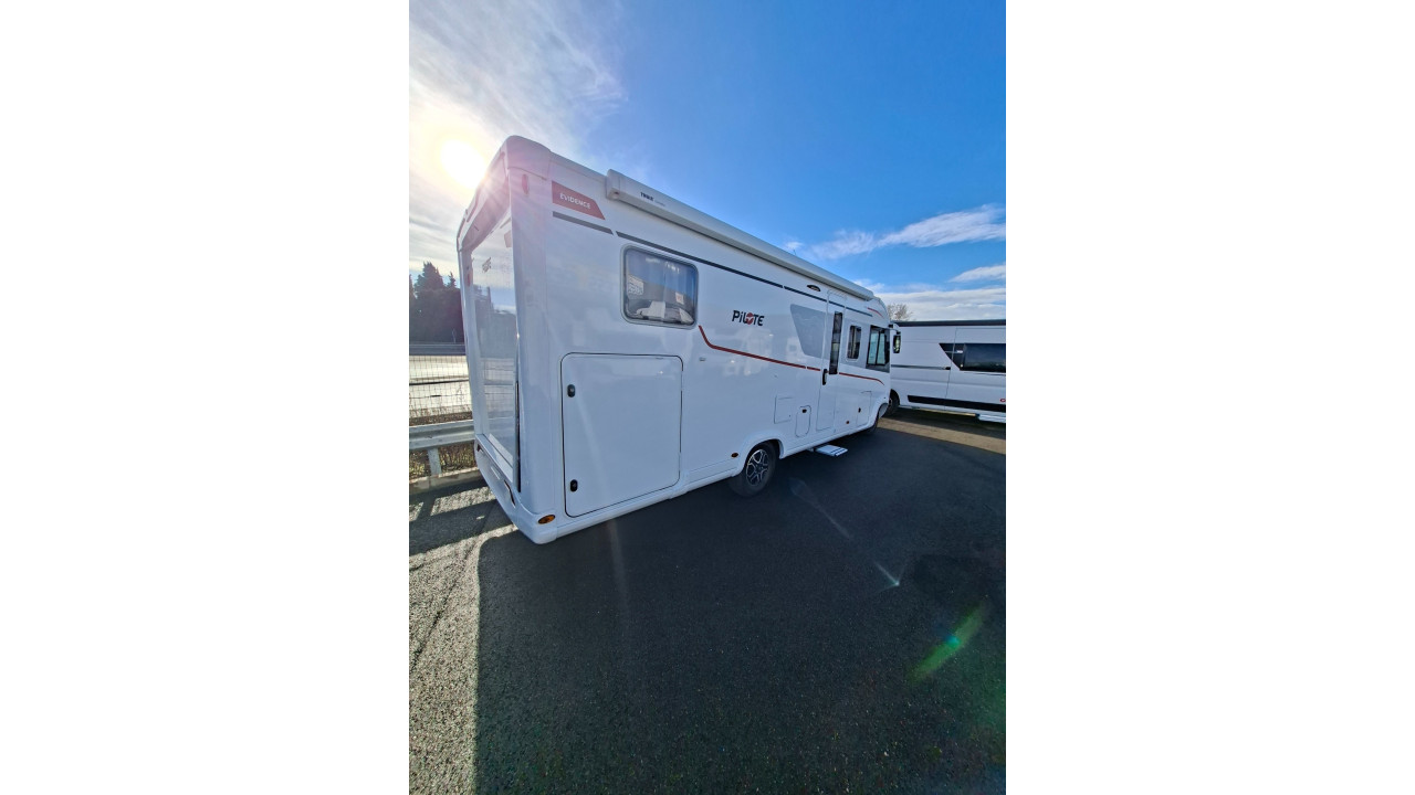 PILOTE EVIDENCE G740FGJ