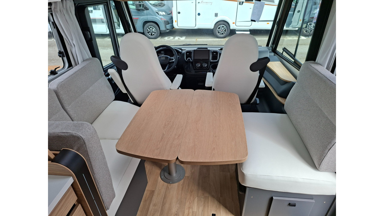 PILOTE EVIDENCE G740FGJ