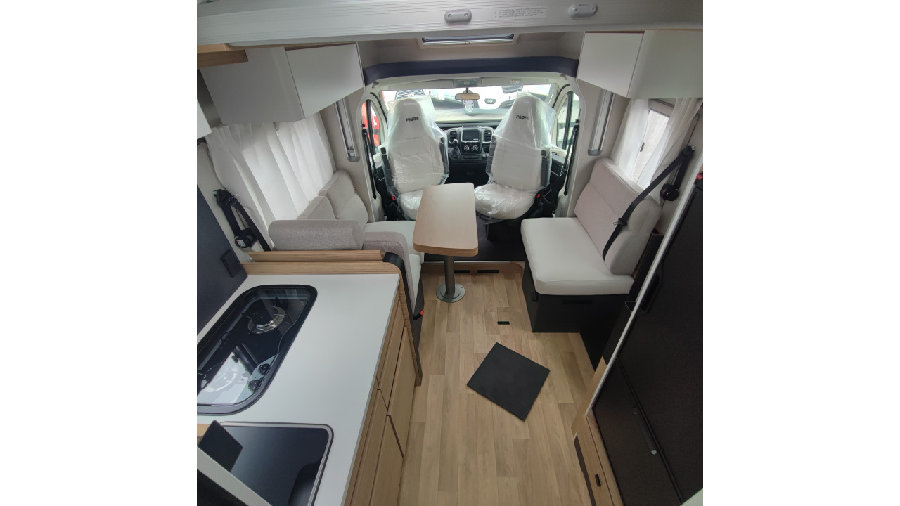 PILOTE EVIDENCE P740FGJ