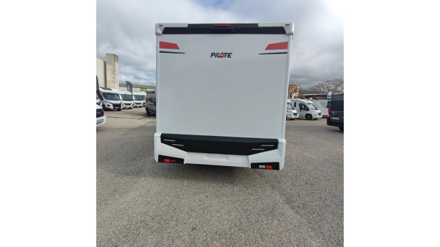 PILOTE EVIDENCE P740FGJ