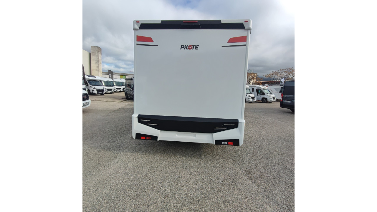 PILOTE EVIDENCE P740FGJ