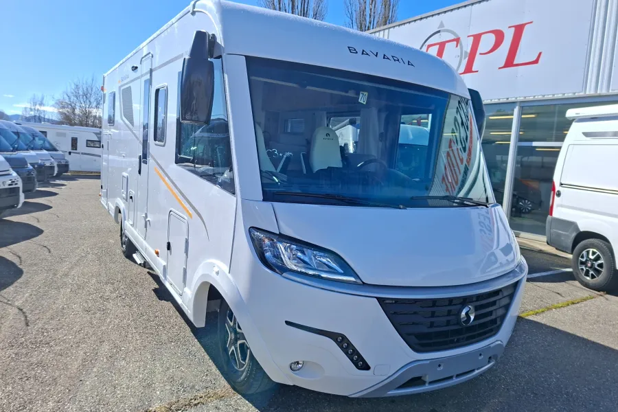 BAVARIA I740FC NOMADE