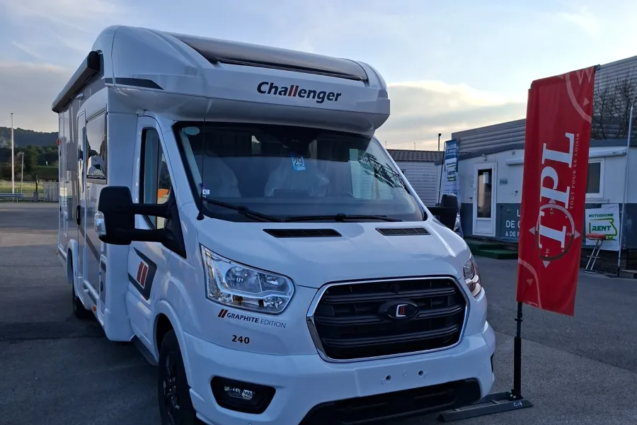 CHALLENGER 240 GRAPHITE EDITION
