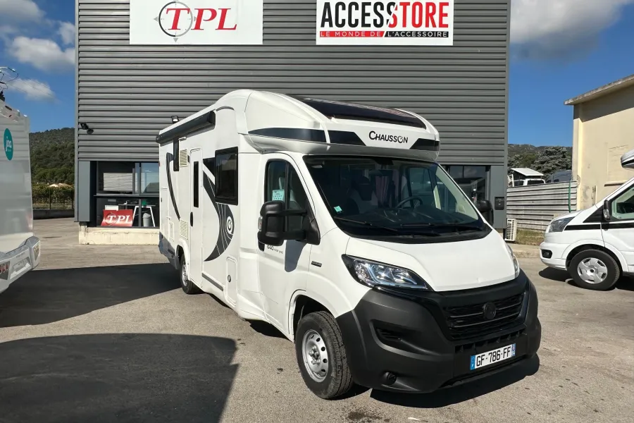 CHAUSSON 640 FIRST LINE