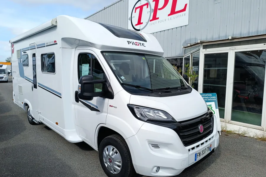 PILOTE P696S ESSENTIEL