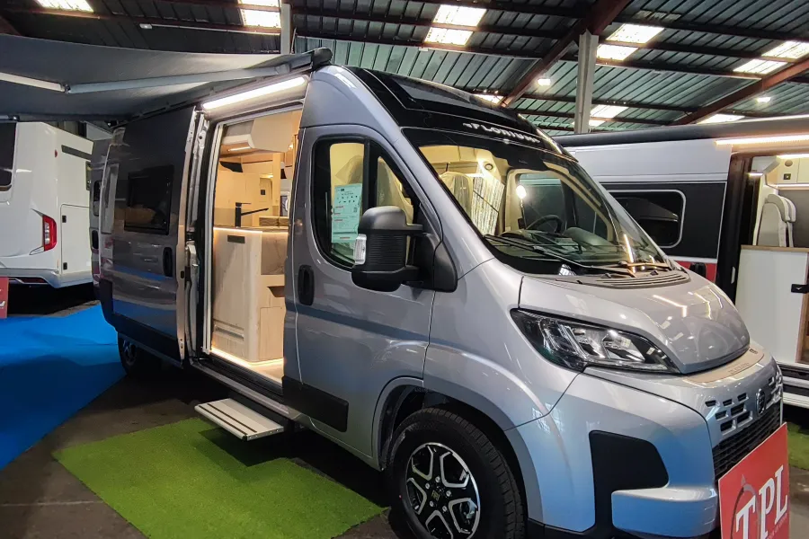 FLEURETTE 59LT BLACK PEARL