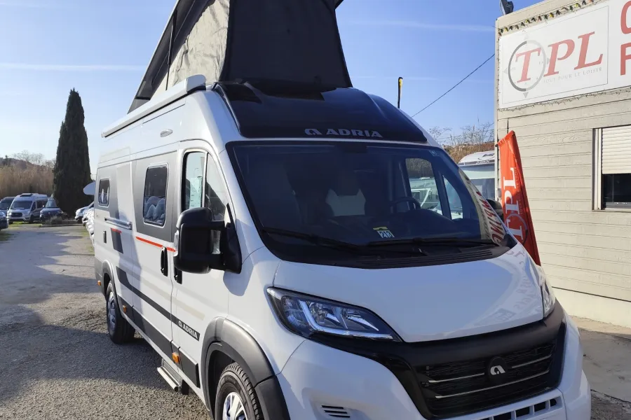 ADRIA TWIN 640 SGX 60Y 60Y