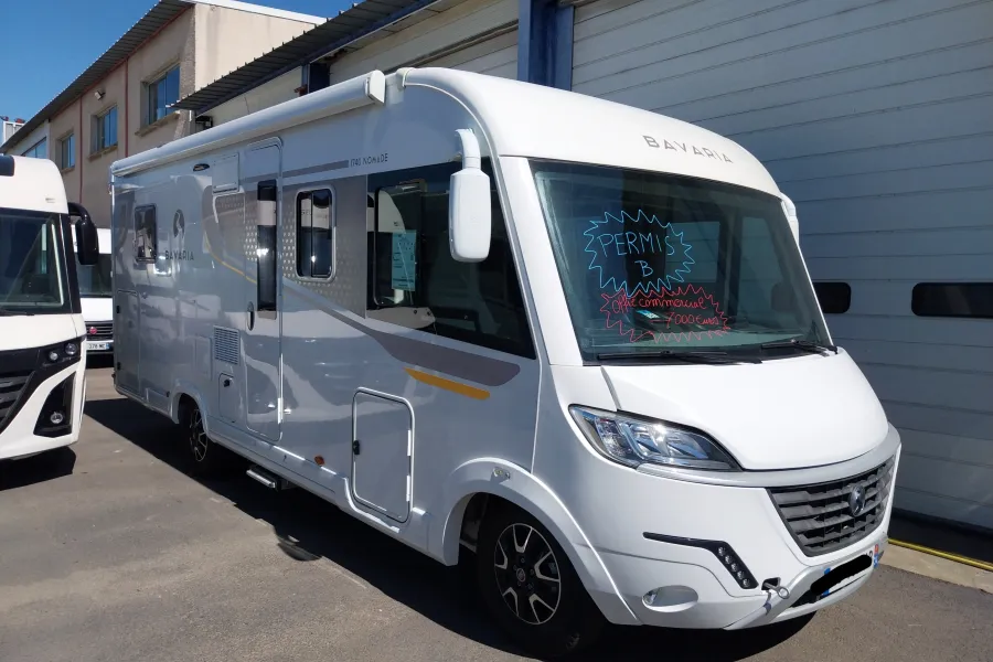 BAVARIA I740FC NOMADE
