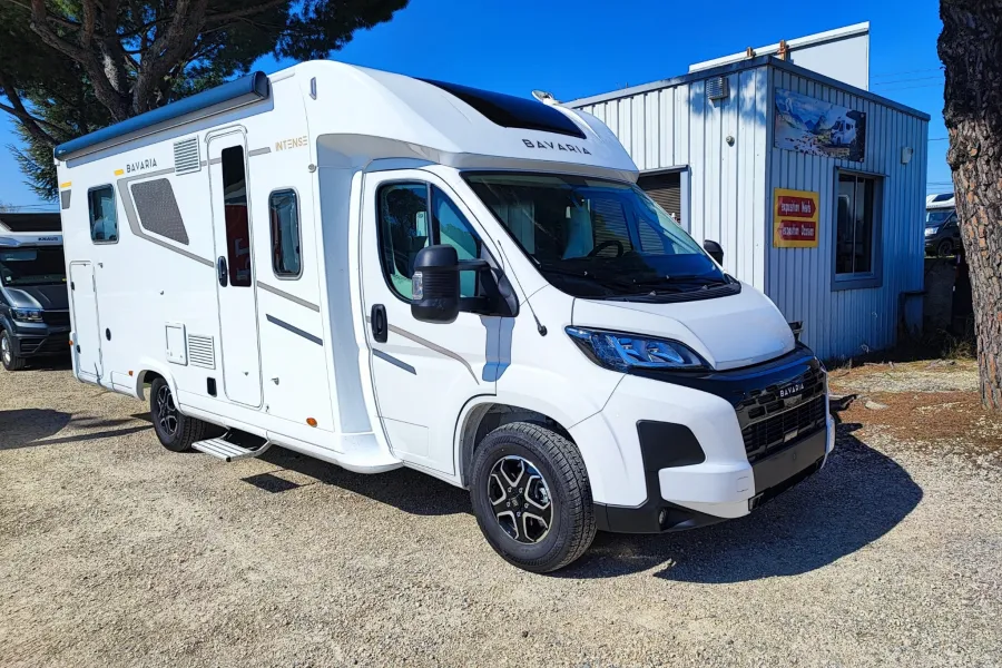 BAVARIA T720FC INTENSE PRINTEMPS