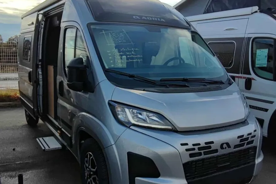 ADRIA TWIN 640SGX 60Y ANNIVERSAIRE