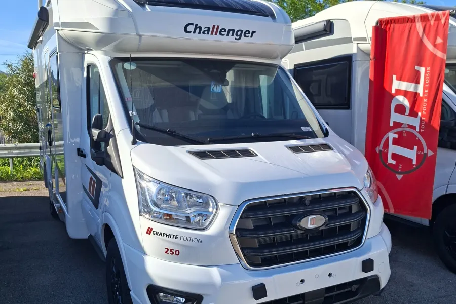 CHALLENGER 250 GRAPHITE EDITION