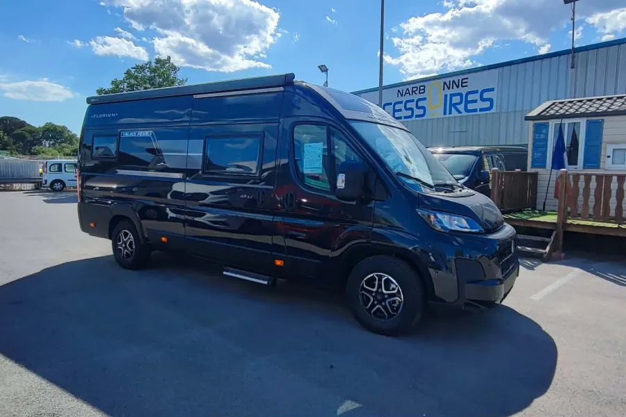 FLEURETTE 63LJ BLACK PEARL