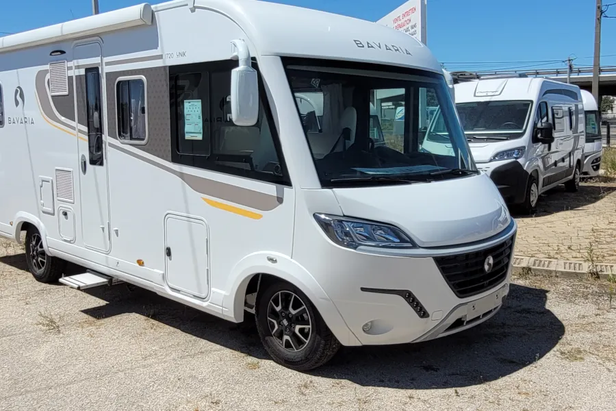 BAVARIA I720FC INITIAL UNIK