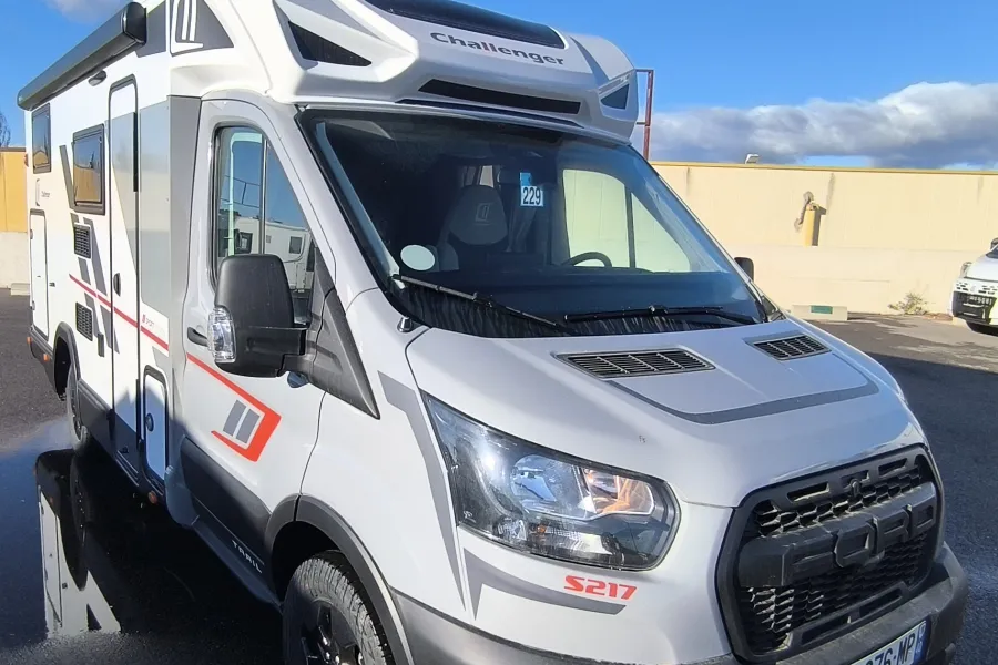 CHALLENGER S217 FORD SPORT EDITION